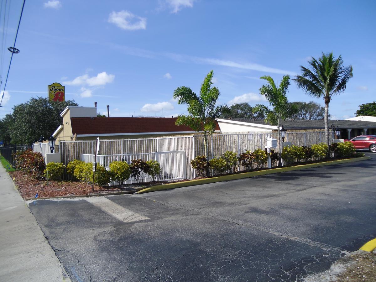 Super 8 By Wyndham Lantana West Palm Beach Quarto foto